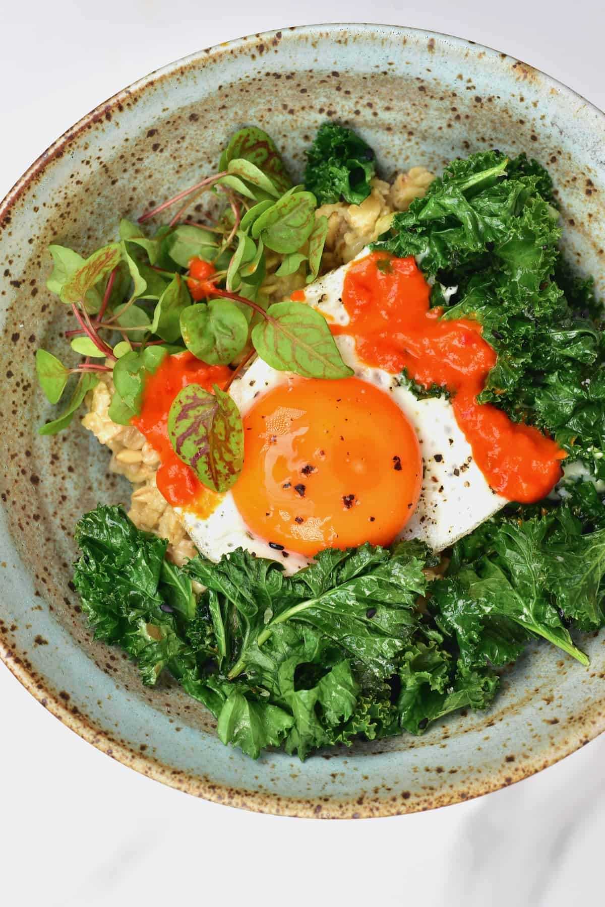 Transform Your Morning: Savory Oatmeal with Egg & Veggies